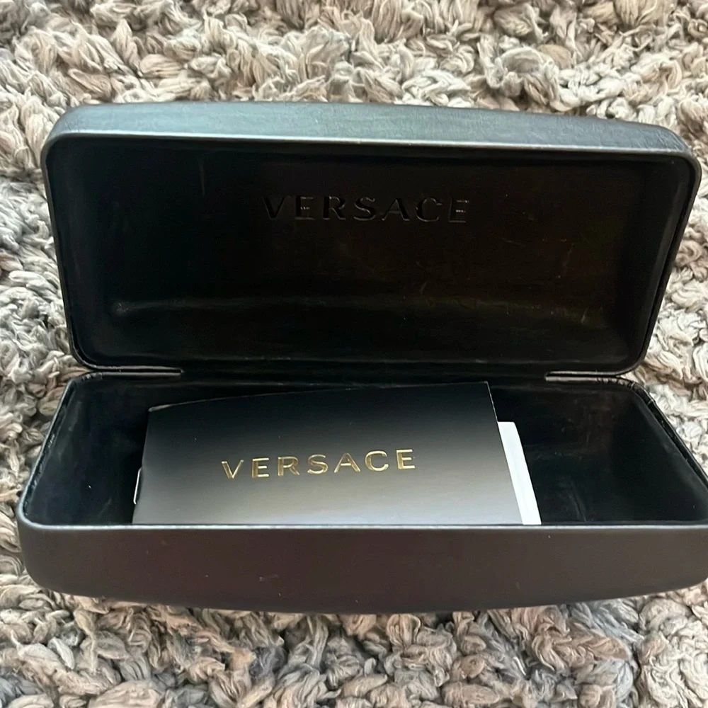 NEW Versace Eyeglass/Sunglasses Case